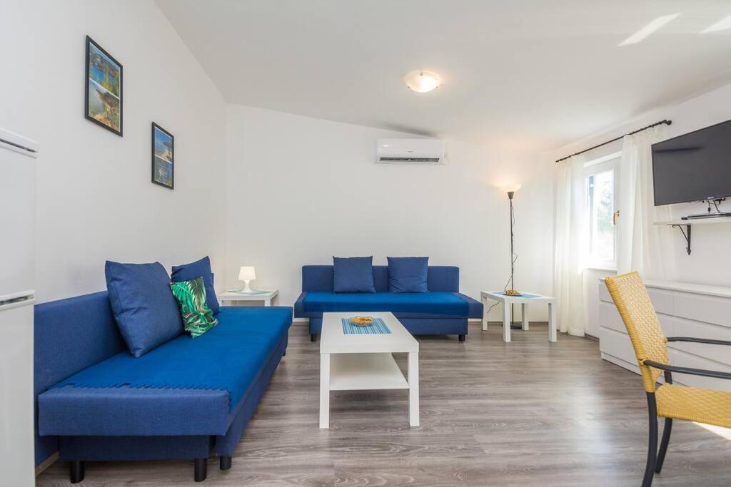 Apartament Family Patio Vir Zewnętrze zdjęcie